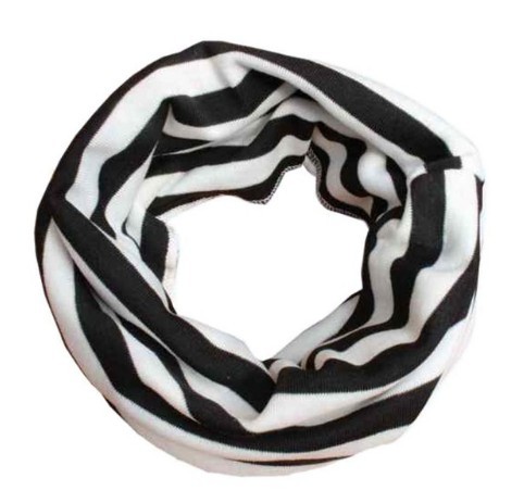 Randig barnscarf (halsduk) J1866 svart