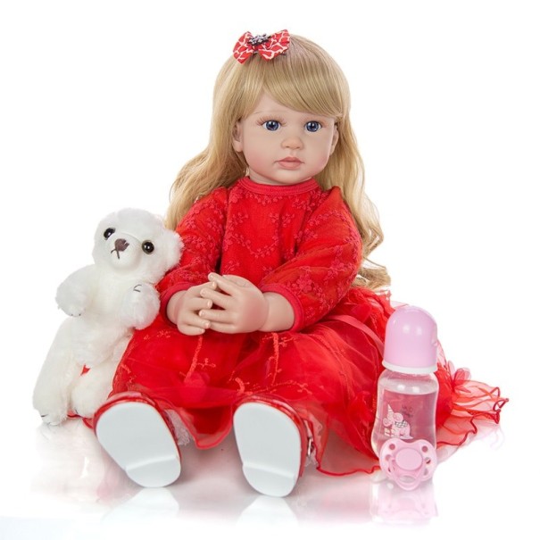 Realistyczna lalka małej dziewczynki z akcesoriami 60 cm 1