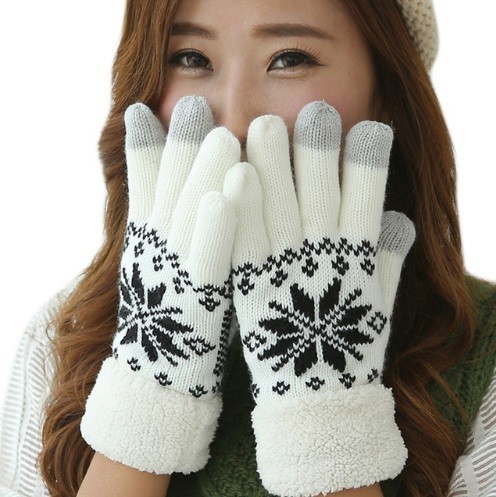 Rękawiczki zimowe damskie ze śnieżynką J2435 biały