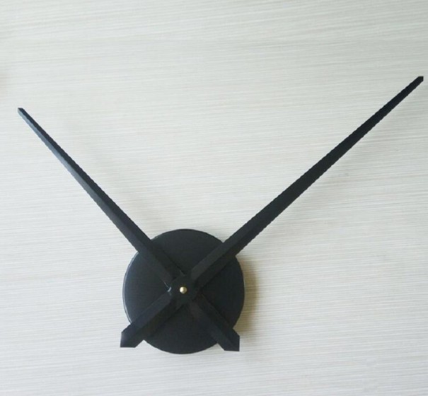 Reloj de pared negro