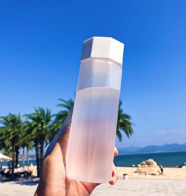 Reseflaska 380 ml vit
