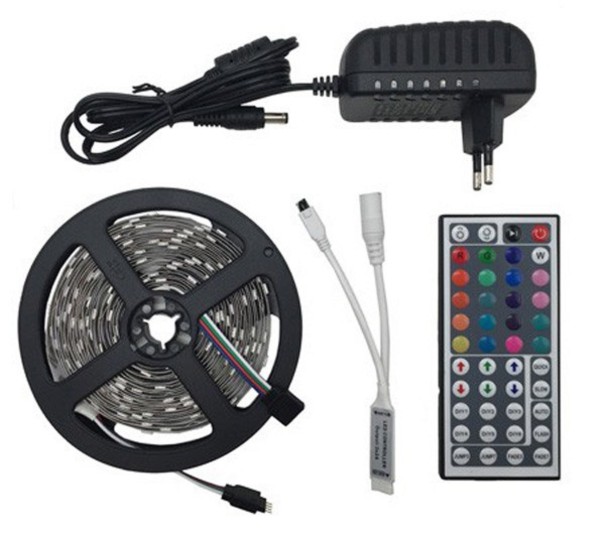 RGB LED vandtæt strip + controller + DC 12V strømadapter 10 m