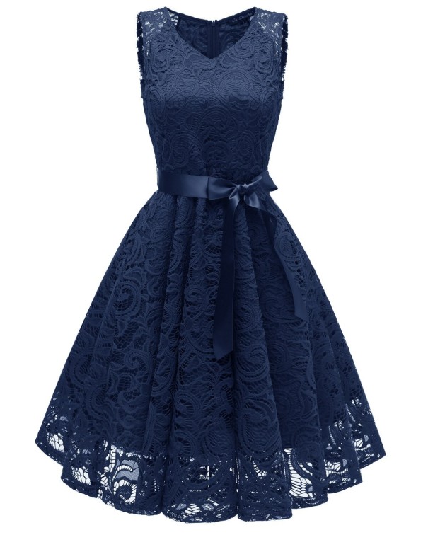 Robe en dentelle avec nœud bleu foncé L
