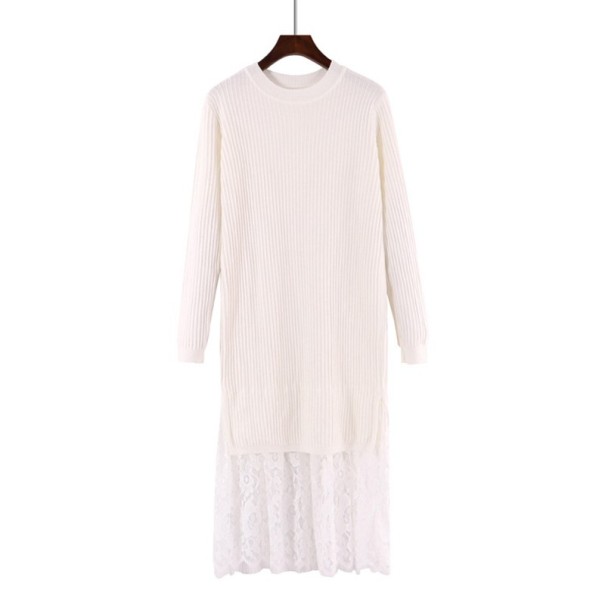 Robe en tricot avec dentelle blanc