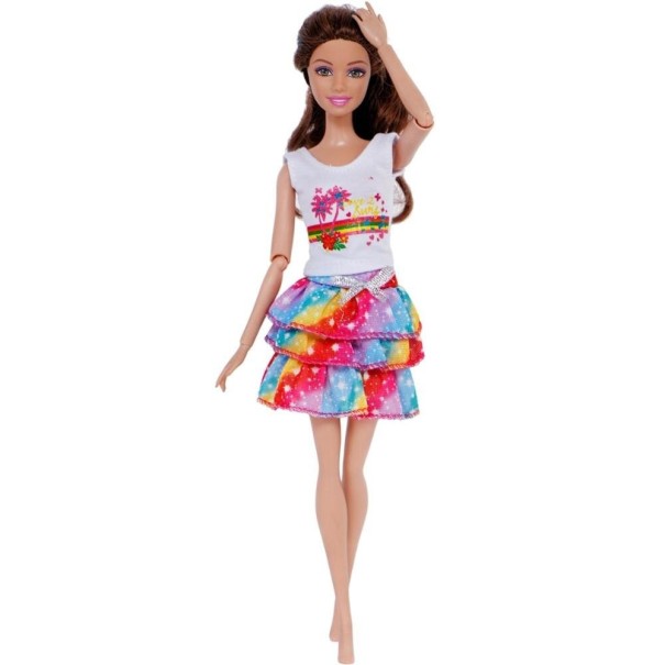 Robe et vêtements pour poupées 1