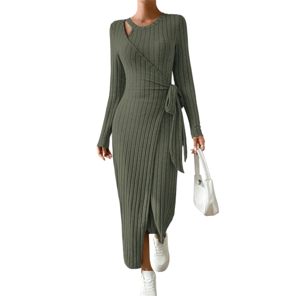 Rochie din tricot cu coaste, cu mâneci lungi și curea Rochie midi elastică elegantă, cu fante și decolteu asimetric verde armată M