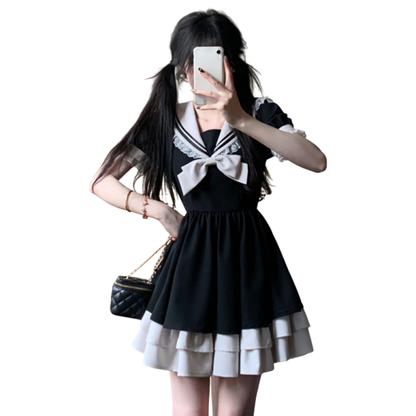Roztomilé čierne šaty japonská školská uniforma Námornícky golier Mašle Čipkové zdobenie Viacvrstvová sukňa Volány Krátke rukávy Cosplay štýl XS