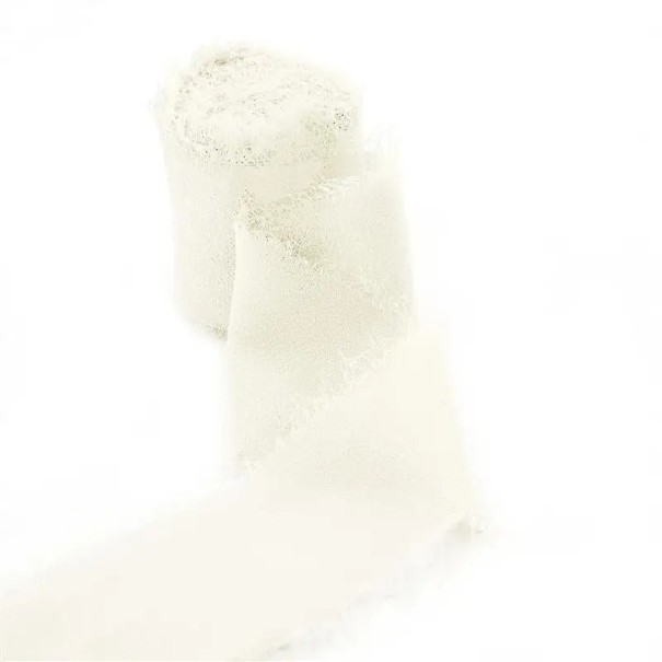 Ruban en chiffon effiloché 5 m Ruban décoratif pour cadeaux Ruban vintage pour décoration de mariage Création manuelle Arrangement créatif Décoration élégante blanc