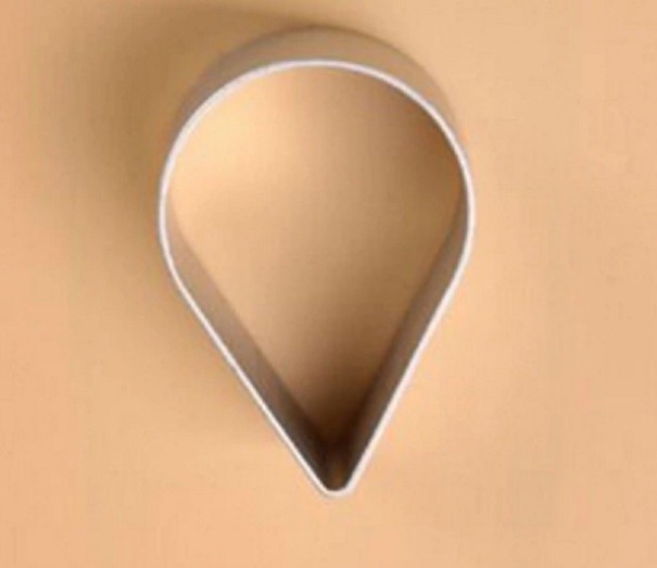 Ruostumattomasta teräksestä valmistettu taikinaleikkuri J726 15