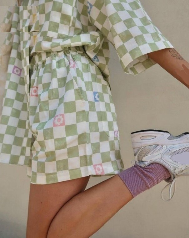 Rutig skjorta och shorts för kvinnor B1067