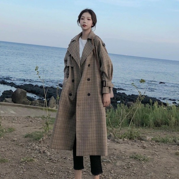 Rutig trenchcoat för kvinnor