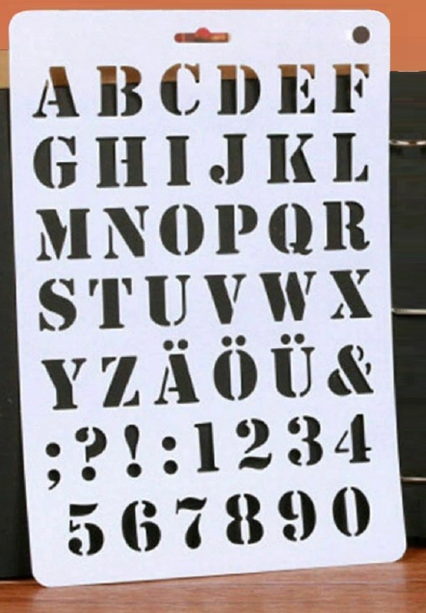 Šablona s písmeny a číslicemi 1