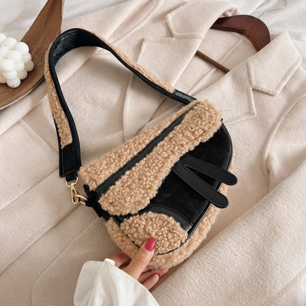 Sac à main en fourrure pour femmes noir