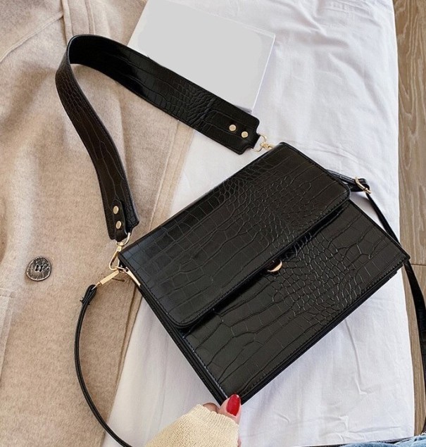 Sac à main pour femme avec motif serpent M694 noir