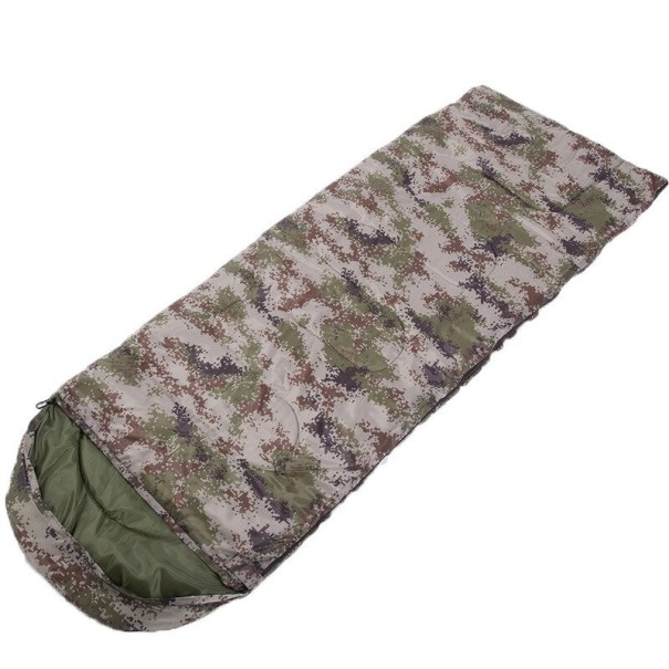 sac de dormit mami camuflaj