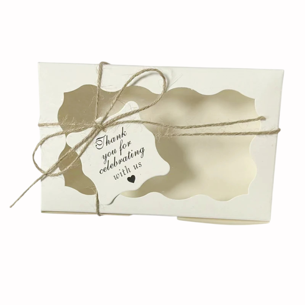 Sada 10 ks papírových dárkových krabiček 18×11×4 cm s okýnkem barevná krabice s mašlí a věnováním na sladkosti a dárky bílá