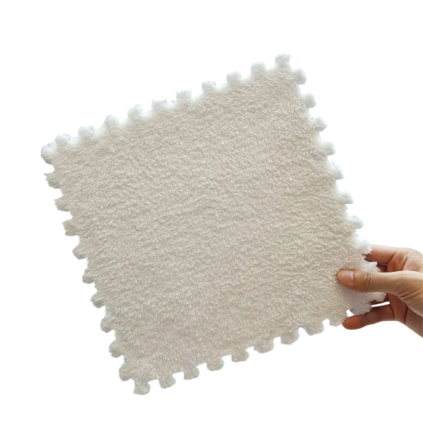 Sada 20 ks dětský měkký plyšový koberec 30x30 cm Skládací pěnová hrací podložka Puzzle koberec pro děti Tloušťka pěny 1 cm bílá