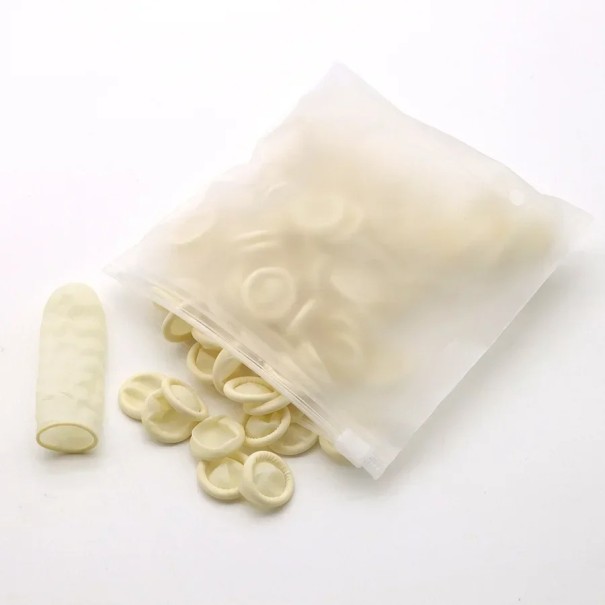 Sada 30 jednorazových latexových návlekov na prsty pre jemnú prácu a opravy hodiniek biela alebo čierna farba veľkosť 2x2x0,2 cm diskrétne balenie biela