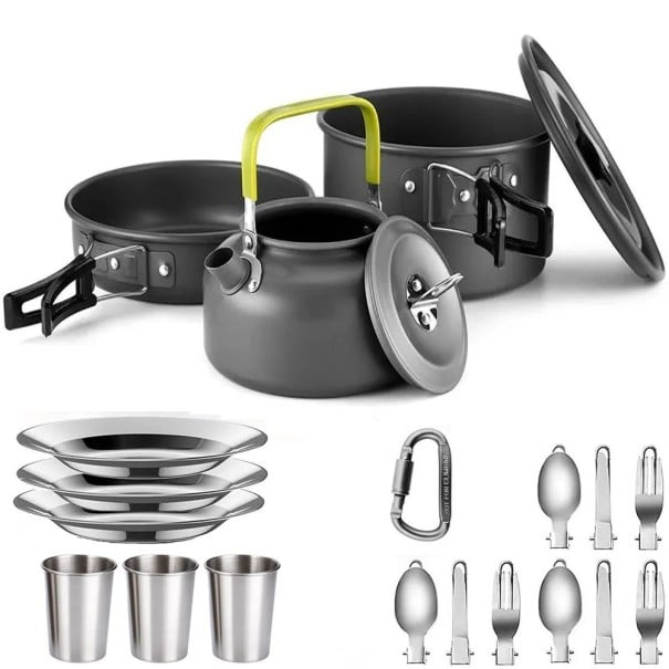 Sada nádobí na kemp pro 3 osoby Nepřilnavý hrnec 175 x 95 mm a pánev 180 x 45 mm Konvice 800 ml Hrnky 330 ml a skládací příbory 1