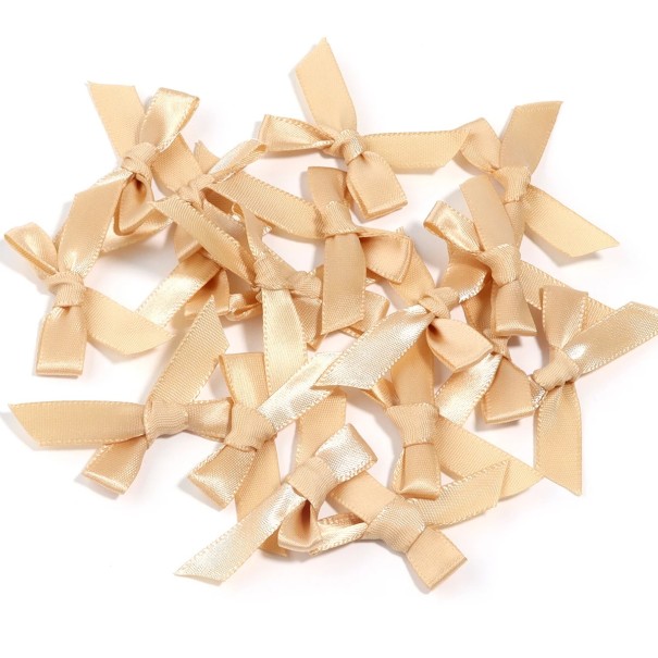 Sæt med 50 satin hårsløjfer 4 x 3,5 cm Farverige små sløjfer Elegant hårpynt Blød glans Håndlavet Kreativ kreation lysebrun