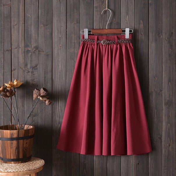 Saia midi feminina com cinto vermelho