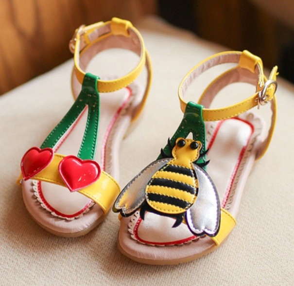 Sandalias de niña con abeja amarillo 23