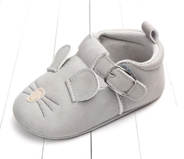 Sapatinhos de pele para crianças A483 0-6 meses B