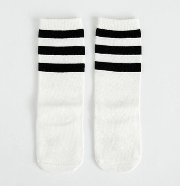 Schwarz-weiße Mädchensocken 1-3 Jahre 6