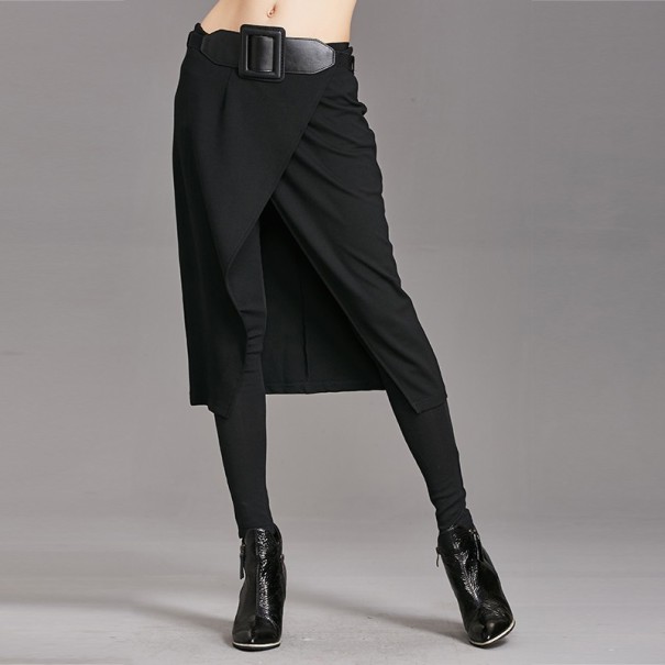 Schwarze Damenhose mit Rock L