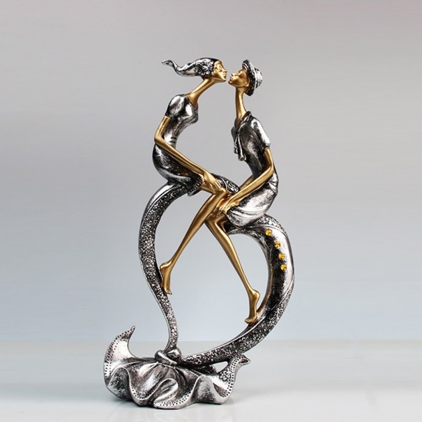 Sculpture décorative couple amoureux 1