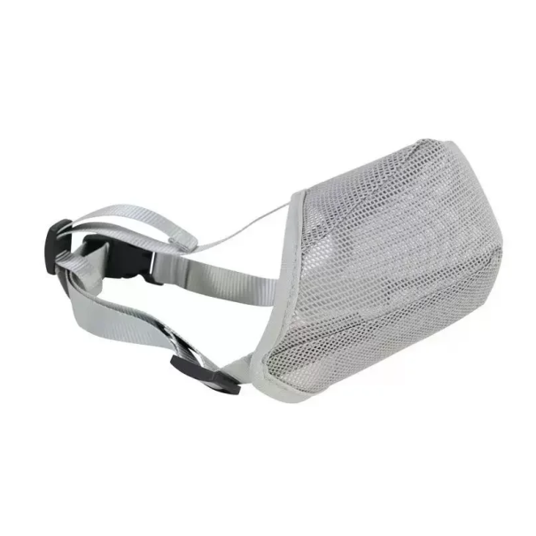 Šedý mäkký psí náhubok XL Nylonová sieťovina Obvod čenichu 30–35 cm Dĺžka 10,5–12,5 cm Pohodlný nastaviteľný náhubok pre psov 1