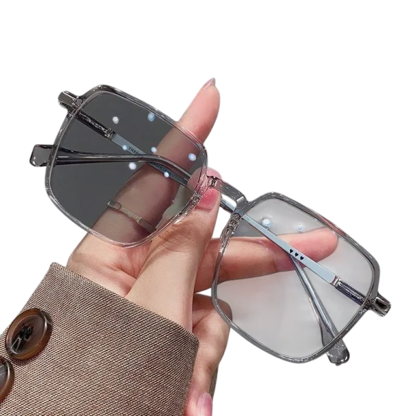 Selvfarvende firkantede briller med metalstel og blåt lysfilter. Øjenbeskyttelse ved arbejde ved skærm. Elegant unisex-design. grå