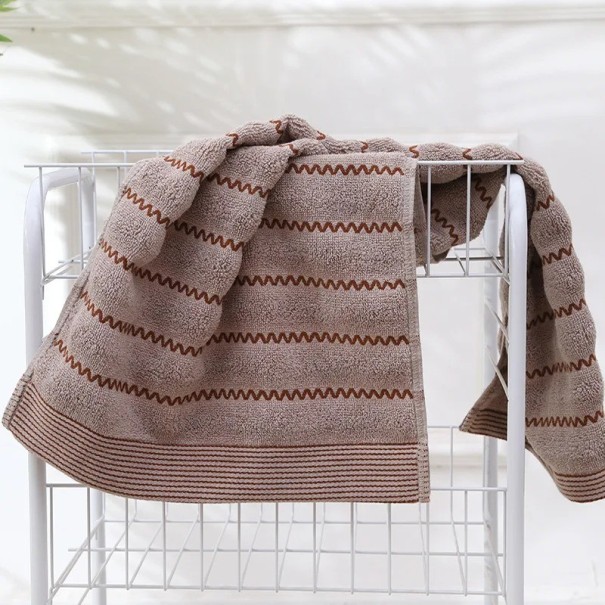 Serviette en coton Serviette douce Serviette de qualité en coton Serviette en coton Serviette douce 70 x 140 cm marron clair