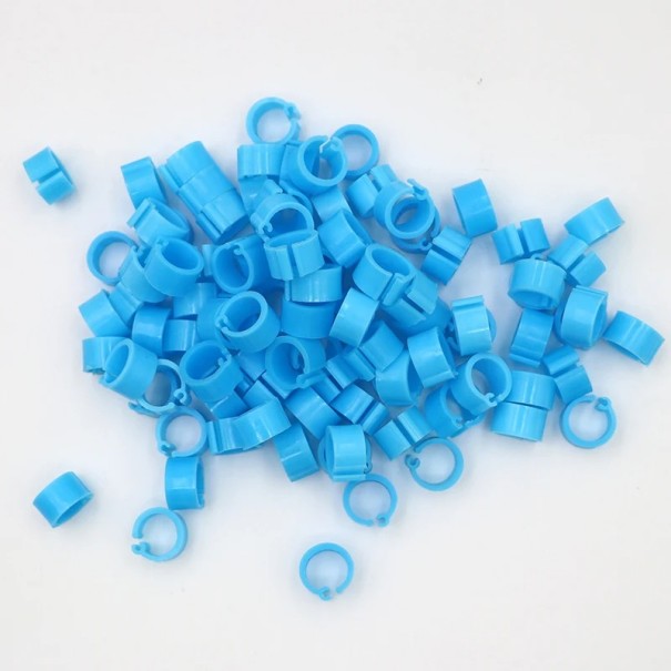 Set de 100 de bucăți de inele colorate pentru picioare de păsări de 8 mm. Cleme din plastic pentru a suna porumbei, papagali și păsări de curte Etichete de identificare a păsărilor albastru deschis