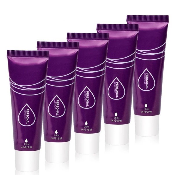 Set de 5 geles lubricantes a base de agua de 25 ml para uso íntimo y ayuda erótica, dosificación práctica, envase discreto. 1
