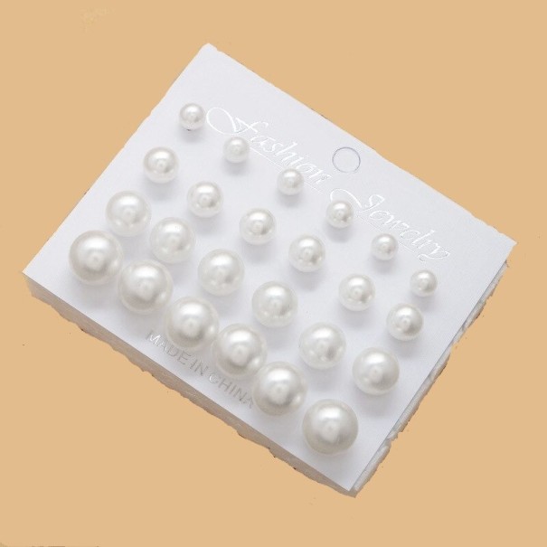 Set di orecchini a bottone da donna bianco