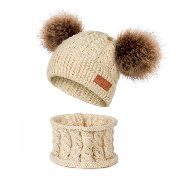 Set invernale per bambini con cappello e scaldacollo 10