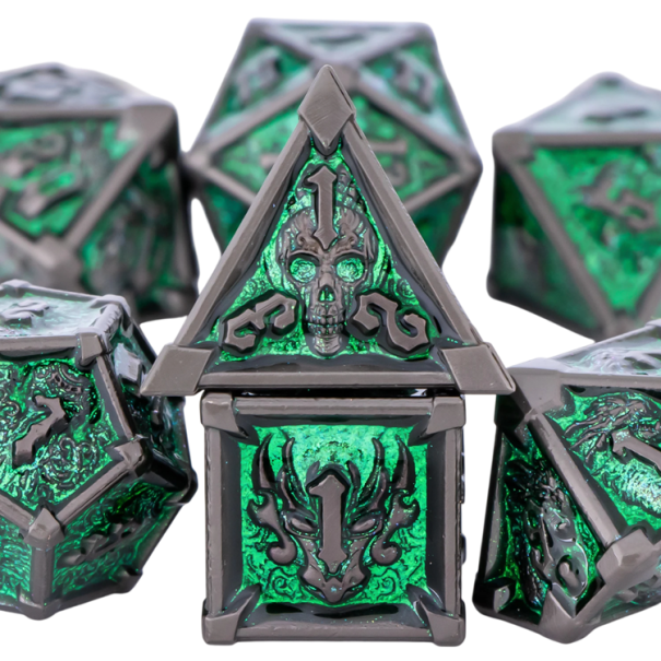 Set mit 7 Spielwürfeln Dunkle Fantasy Schädel RPG Würfel für Brettspiele Drachenhöhle und Rollenspiele schwarz