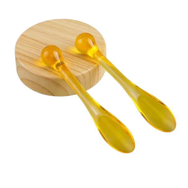 Set of 2 Eye Cream Applicators 7.8x1.5x1.3 cm Plastic Spoon and Roller Massage Spatula for Face Masks Anti-Wrinkle Care and Gentle Cream Application yellow