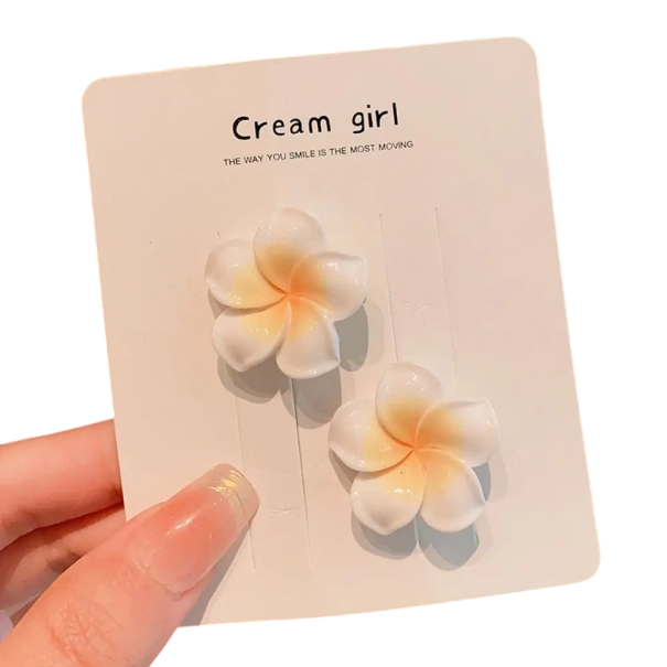 Set of 2 Hair Clips with White and Yellow Flowers Elegant Hair Accessories Stylish Children's Clips Floral Hair Clips Cute Ornaments 1