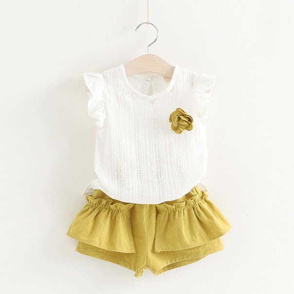 Set pentru fete - Tricou cu trandafiri și pantaloni scurți galben 6