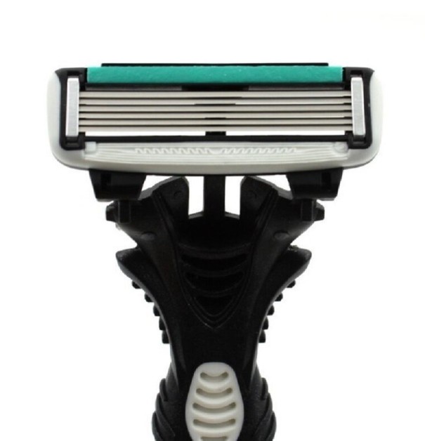 Shaving Razor with Stainless Steel Head 1