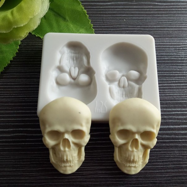 Silikoneform med kranium 1