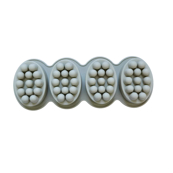 Silikonform til støbning af sæbe og lys Massageoval 4 rum 28,6 x 10,7 x 4,3 cm pink eller grøn grøn