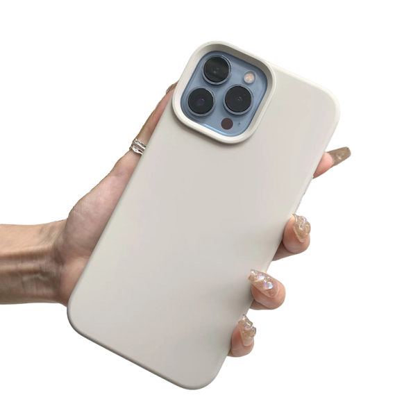 Silikonhülle für iPhone 15 Plus beige