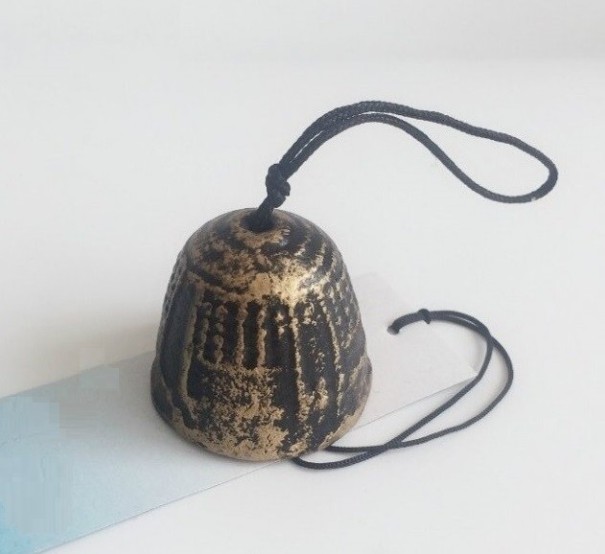 Sino de Vento Japonês Furin castanho