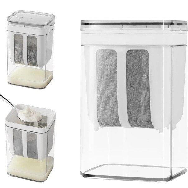 Sítko na řecký jogurt s vyjímatelnou odkapávací vložkou a víkem o objemu 1100 ml a rozměrech 10,8 x 9 x 17,6 cm v bílém provedení 1