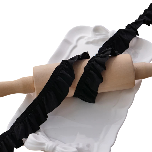 Skládaná vyšívaná stuha s volánky 2,5 cm x 2 m Polyester nylon dekorační krajková stuha pro zdobení šatů oděvů doplňků černá