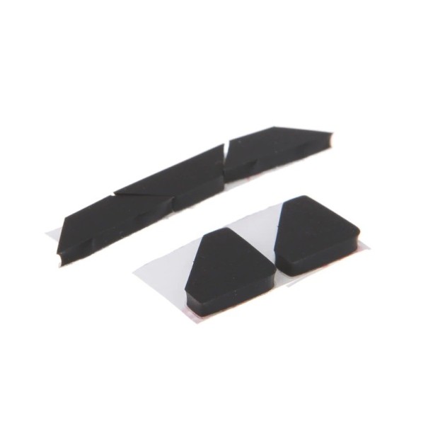 Skridsikre overflader til Razer Blackwidow Ultimate 2013 / 2014 Chroma-tastaturet 1