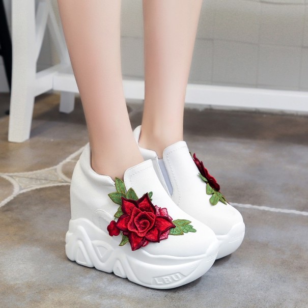 Sneakers för kvinnor med blomma J1768